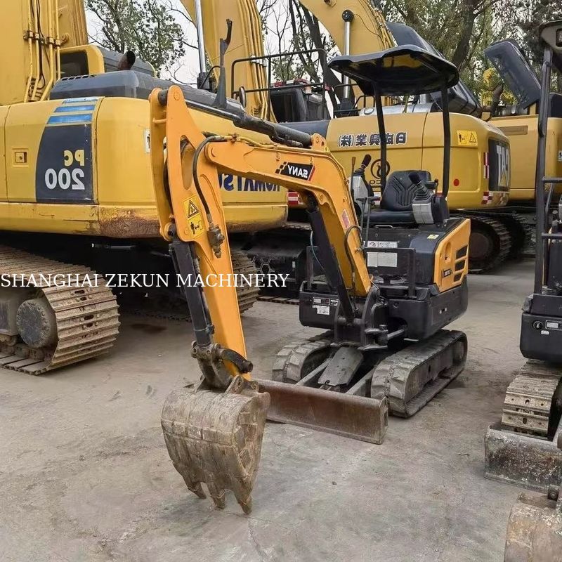 10रबर टायर और मूल हाइड्रोलिक पंप के साथ.3KW Sany SY16C 1.6Ton मिनी खुदाई मशीन