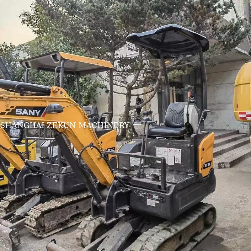 10रबर टायर और मूल हाइड्रोलिक पंप के साथ.3KW Sany SY16C 1.6Ton मिनी खुदाई मशीन