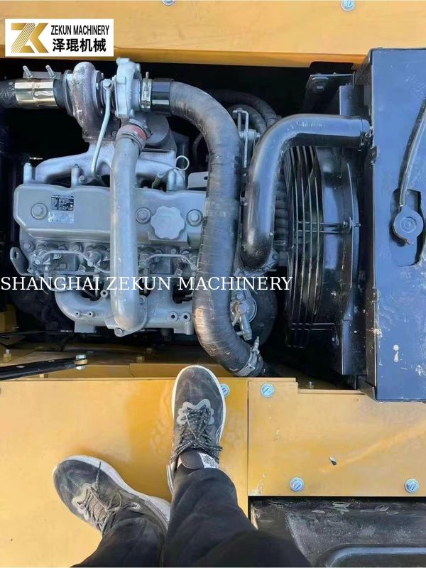 इंजीनियरिंग 13.5 टन प्रयुक्त सान 135C खुदाई मशीन 135C PRO 135C-9 भारी शुल्क परियोजनाएं