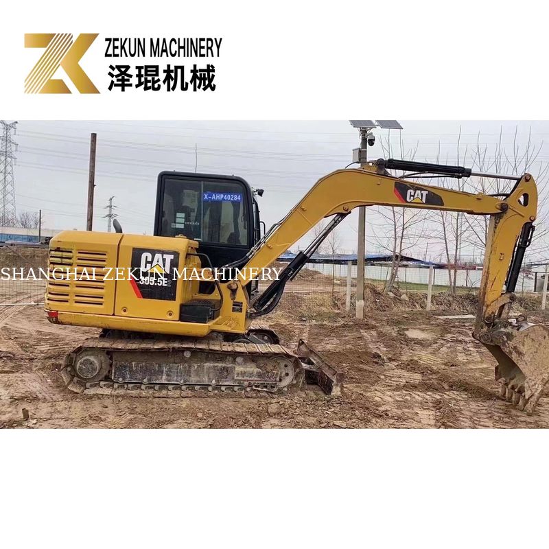 प्रयुक्त CAT 305.5E2 मिनी खुदाई मशीन का वजन 32KW शक्ति