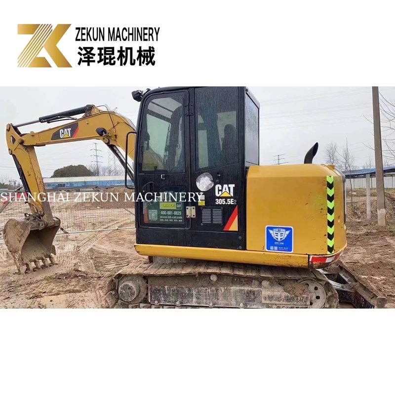 प्रयुक्त CAT 305.5E2 मिनी खुदाई मशीन का वजन 32KW शक्ति