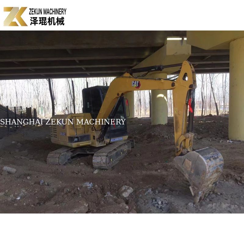 CAT 305.5E प्रयुक्त मिनी खुदाई मशीन ∙ 5.5 टन ∙ मूल रंग ∙ CAT इंजन