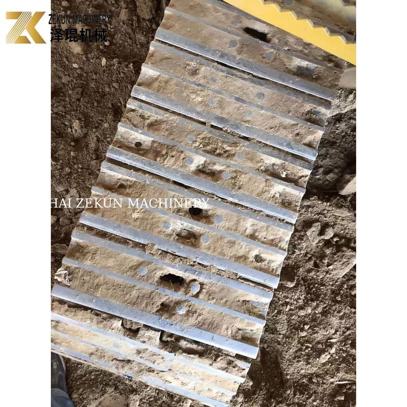 CAT 305.5E प्रयुक्त मिनी खुदाई मशीन ∙ 5.5 टन ∙ मूल रंग ∙ CAT इंजन