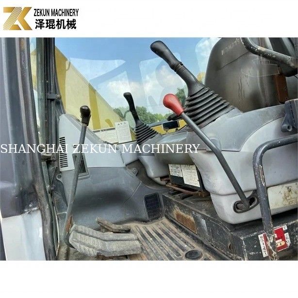 इस्तेमाल की गई कोमात्सु PC78 खुदाई मशीन 7टन PC78US-6 0.28m3 बाल्टी क्षमता और 37KW पावर के साथ