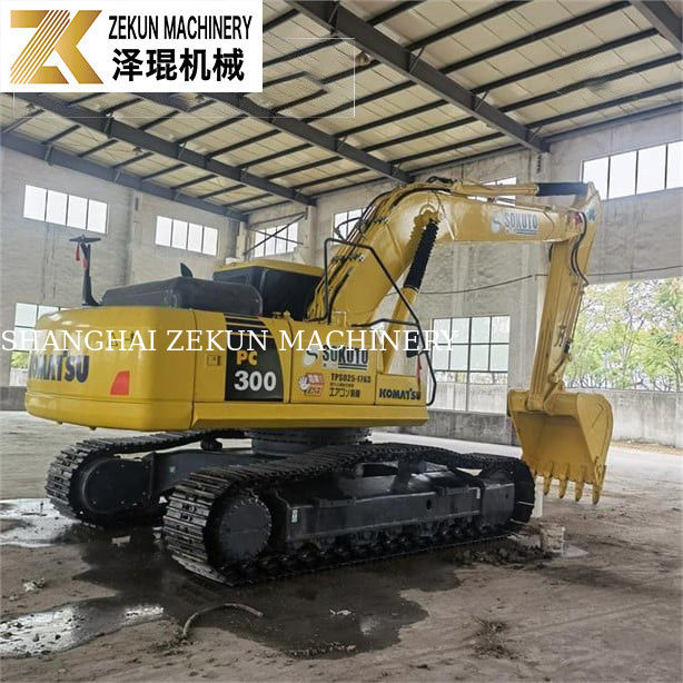 32 टन 1.8m3 प्रयुक्त पहिया लोडर KOMATSU PC 300-7LC HD 6LE LC-8