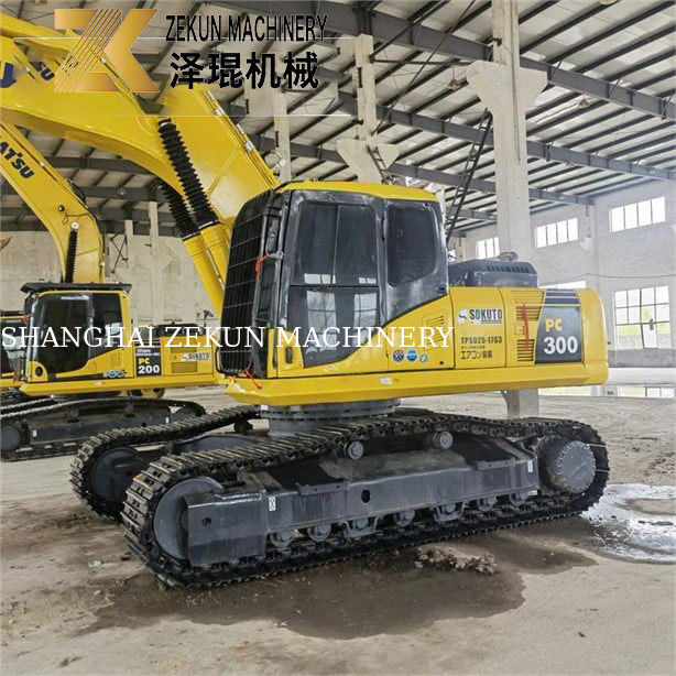 32 टन 1.8m3 प्रयुक्त पहिया लोडर KOMATSU PC 300-7LC HD 6LE LC-8