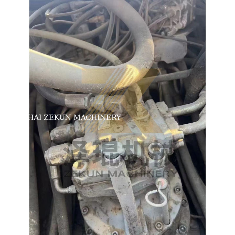 प्रयुक्त हिताची ZX200 खुदाई 95% 20000 KG मशीन वजन 1.38 m3 बाल्टी क्षमता