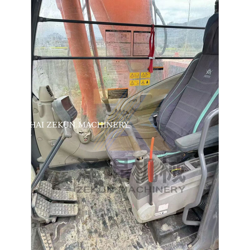 हिताची ZX200-3 क्रॉलर एक्सकेवेटर ISUZU इंजन के साथ 6500 कामकाजी घंटे शंघाई में