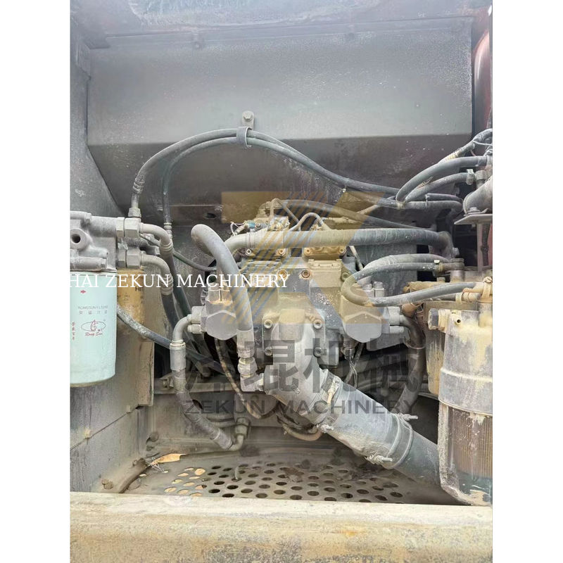 हिताची ZX200-3 क्रॉलर एक्सकेवेटर ISUZU इंजन के साथ 6500 कामकाजी घंटे शंघाई में