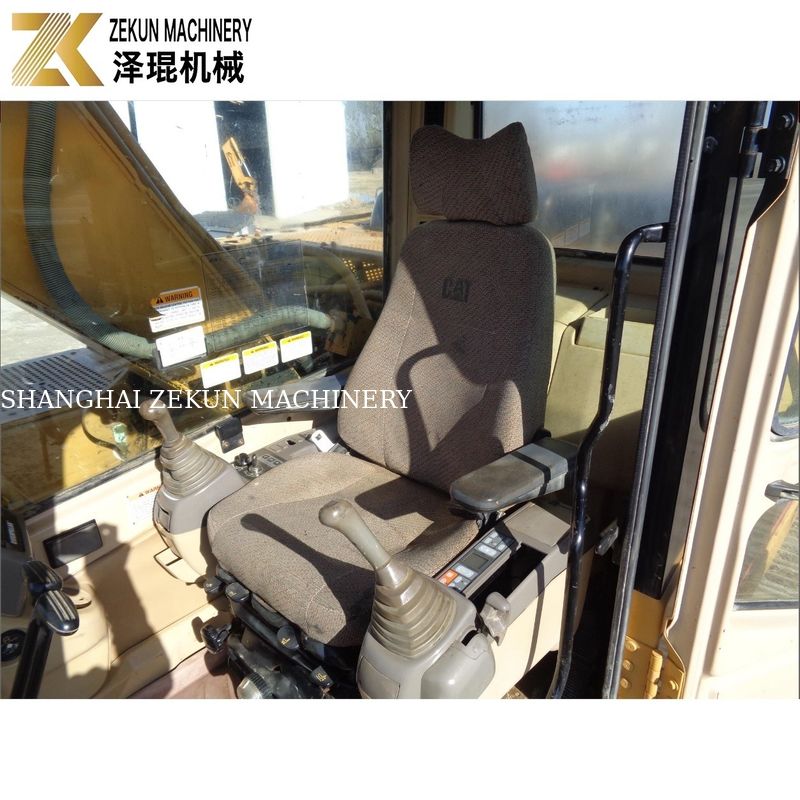 CAT 320 BL उत्खनन मशीन और 97 किलोवाट के कैटरपिलर इंजन के साथ पृथ्वी खनन संभव