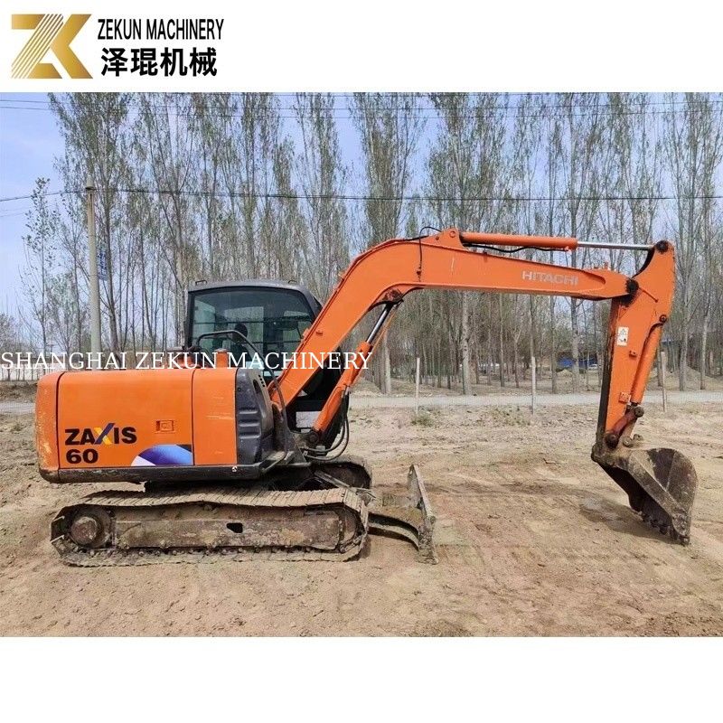 मैनुअल खुदाई Hitachi ZX60 क्रॉलर खुदाई 0.22m3 बाल्टी क्षमता 2013 वर्ष