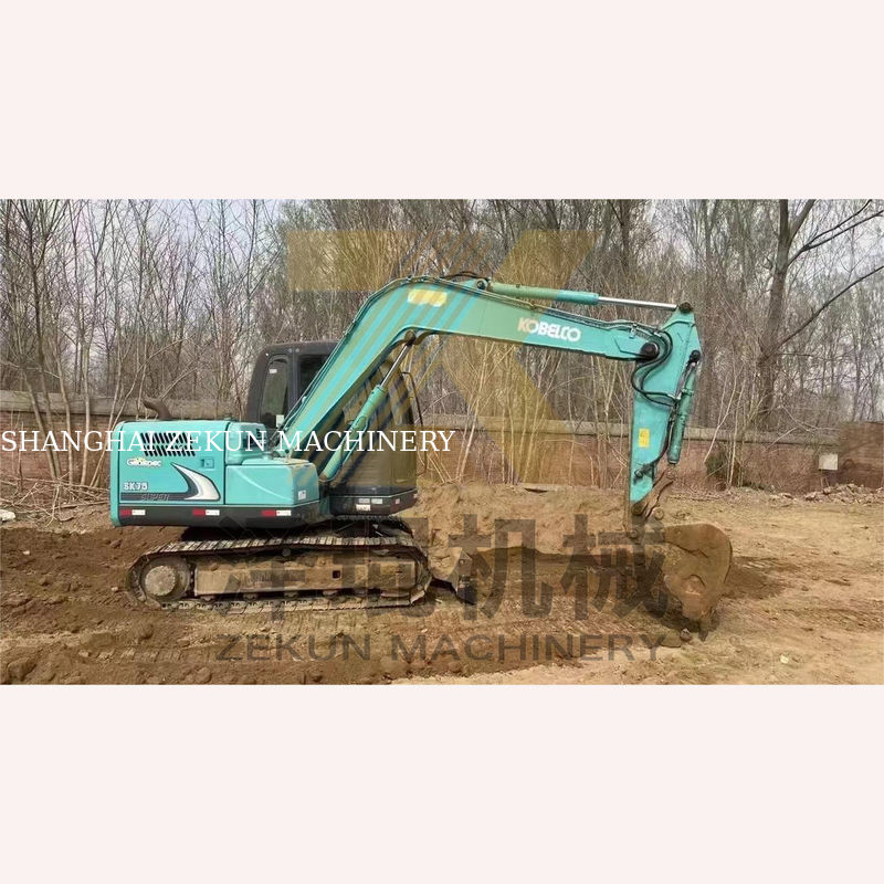 शंघाई नीलामी में 4001-6000 कार्य घंटों के लिए प्रयुक्त कोबेलको SK75-8 SR खुदाई मशीन