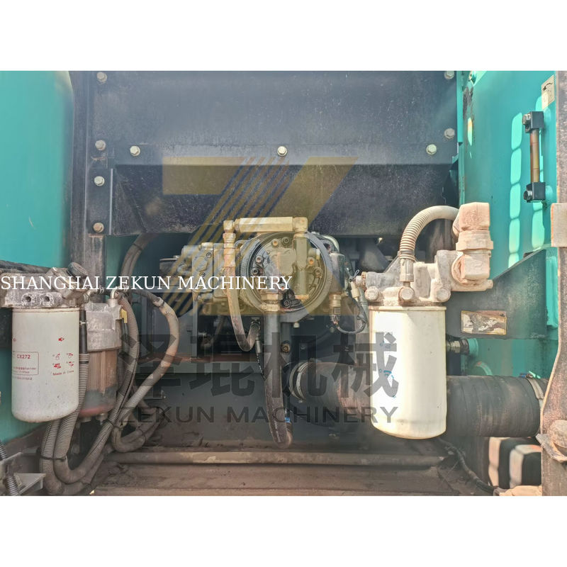 अच्छी स्थिति में कोबेलको SK350LC 8 1.6 m3 बाल्टी क्षमता और HINO इंजन के साथ खुदाई मशीन