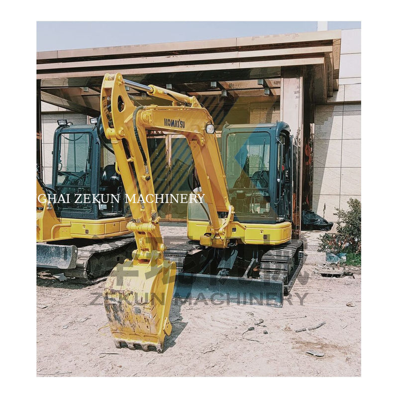 छोटे आकार का इस्तेमाल किया Komatsu PC 40 Excavator PC40MR-1 PC40MR-2 कार्य घंटों के साथ 2001-4000