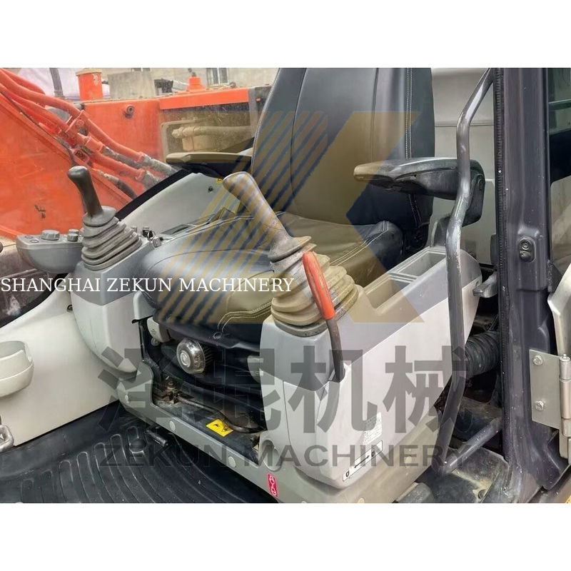 जापान प्रत्यक्ष बिक्री कम घंटे और 0.52 m3 बाल्टी क्षमता के साथ प्रयुक्त ZX130-5A खुदाई मशीन