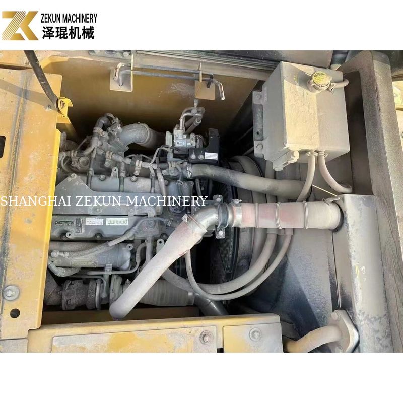 हाइड्रोलिक सिलेंडर अन्य 13 टन प्रयुक्त सैनी क्रॉलर एक्सकेवेटर SY135C-8 SY135C-9
