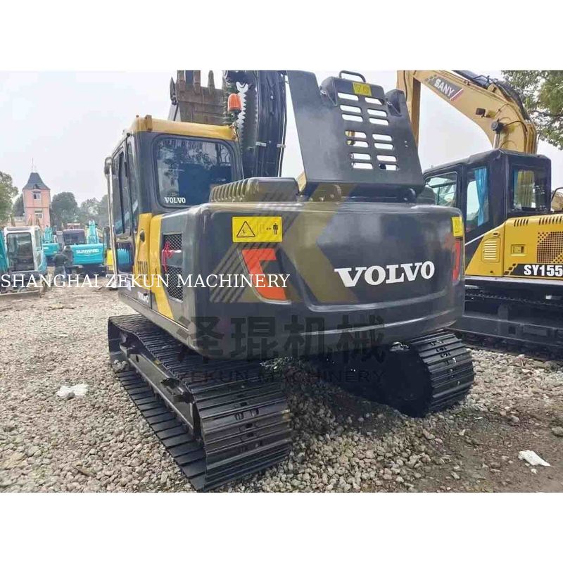 अन्य हाइड्रोलिक पंप EC140 एक्सकेवेटर अच्छी हालत में और 15870 KG मशीन वजन के साथ