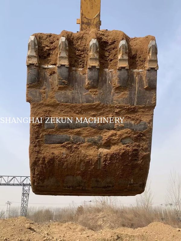 विविध अनुप्रयोगों के लिए बहुमुखी 2020 कैट 323डी2 खुदाई मशीन 23 टन 4877 घंटे