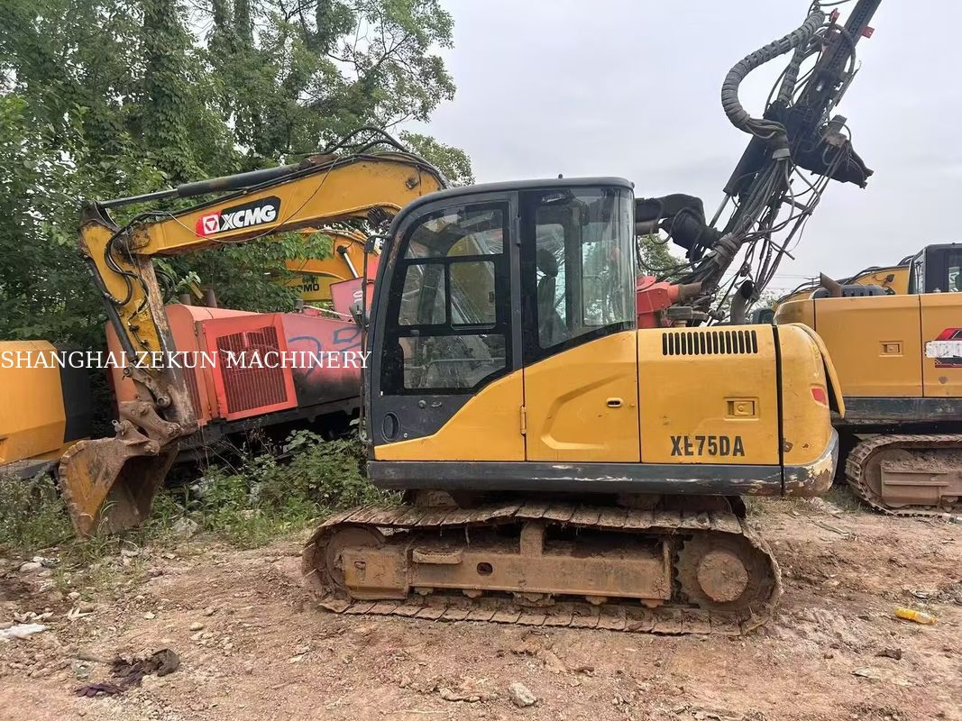 2021 XCMG XE75DA हाइड्रोलिक क्रॉलर खुदाई 7.5 टन वर्ग के साथ ब्रेकर और ग्रिप संलग्नक