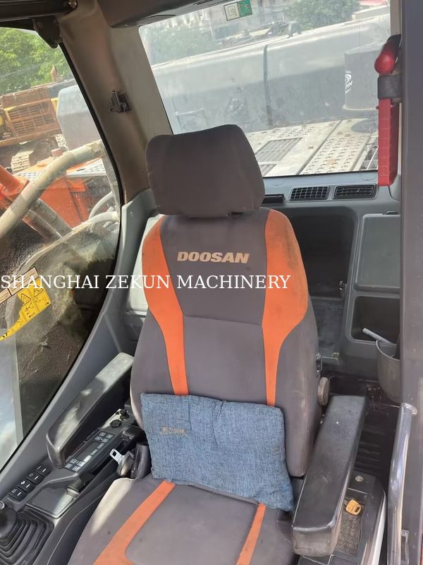 प्रयुक्त Doosan DX500LC-9C खुदाई करने वाला 800 आरपीएम अश्वशक्ति और अधिकतम खुदाई ऊंचाई 11