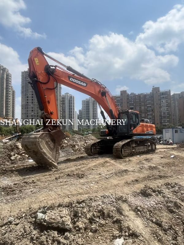 प्रयुक्त Doosan DX500LC-9C खुदाई करने वाला 800 आरपीएम अश्वशक्ति और अधिकतम खुदाई ऊंचाई 11