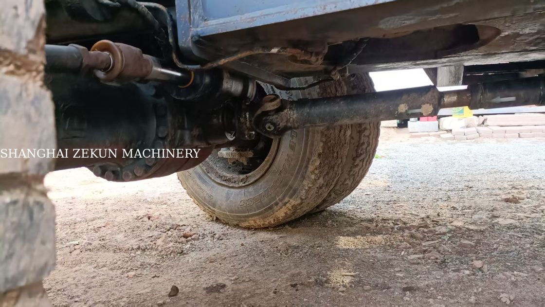 हुंडई R210W-9 व्हील एक्सकवेटर 330 लीटर ईंधन टैंक क्षमता और हाइड्रोलिक वाल्व