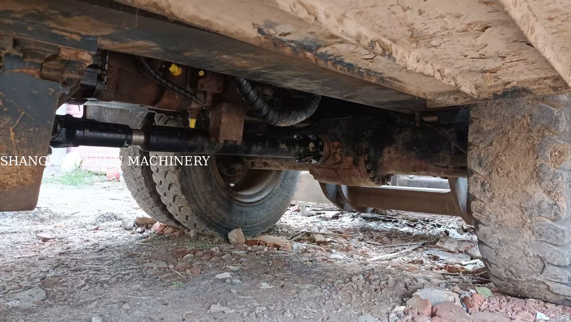 हुंडई R210W-9 व्हील एक्सकवेटर 330 लीटर ईंधन टैंक क्षमता और हाइड्रोलिक वाल्व