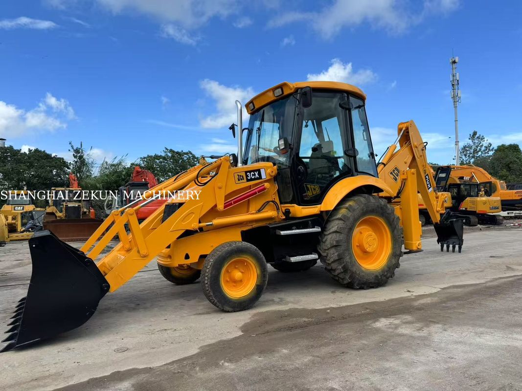 2001 JCB 3CX बैकहो लोडर एक्सकेवेटर 95 L/min हाइड्रोलिक सिस्टम फ्लो के साथ