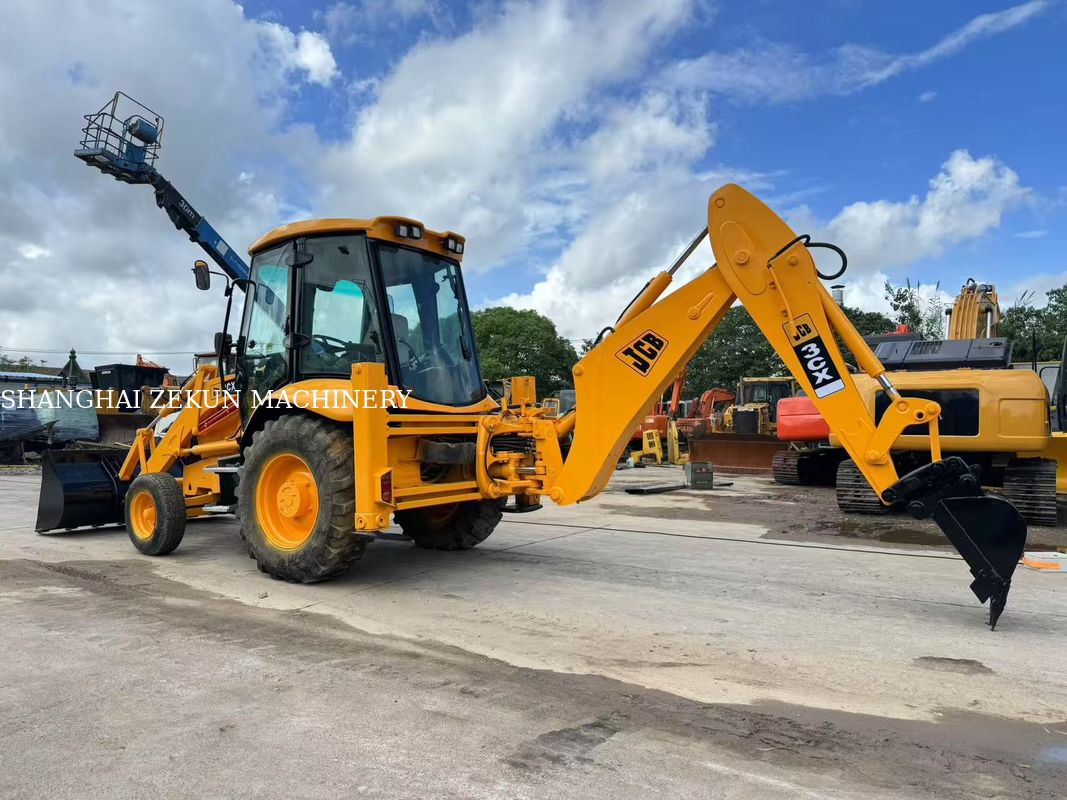 2001 JCB 3CX बैकहो लोडर एक्सकेवेटर 95 L/min हाइड्रोलिक सिस्टम फ्लो के साथ