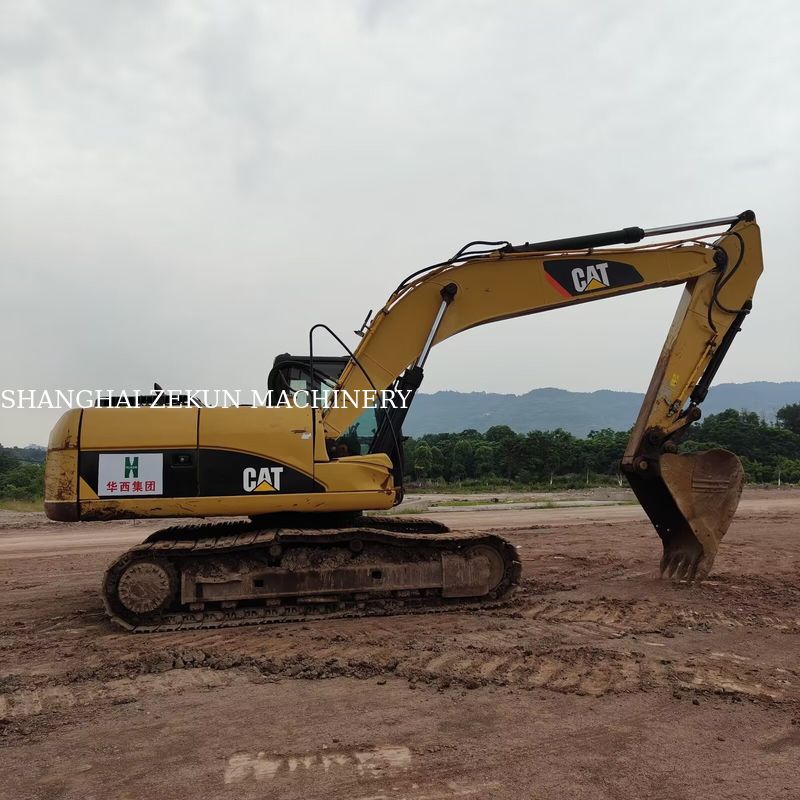 2016 CAT 320D खुदाई मशीन 20 टन वर्ग CAT C6.4 ACERT इंजन के साथ अधिकतम खुदाई गहराई 680 मिमी