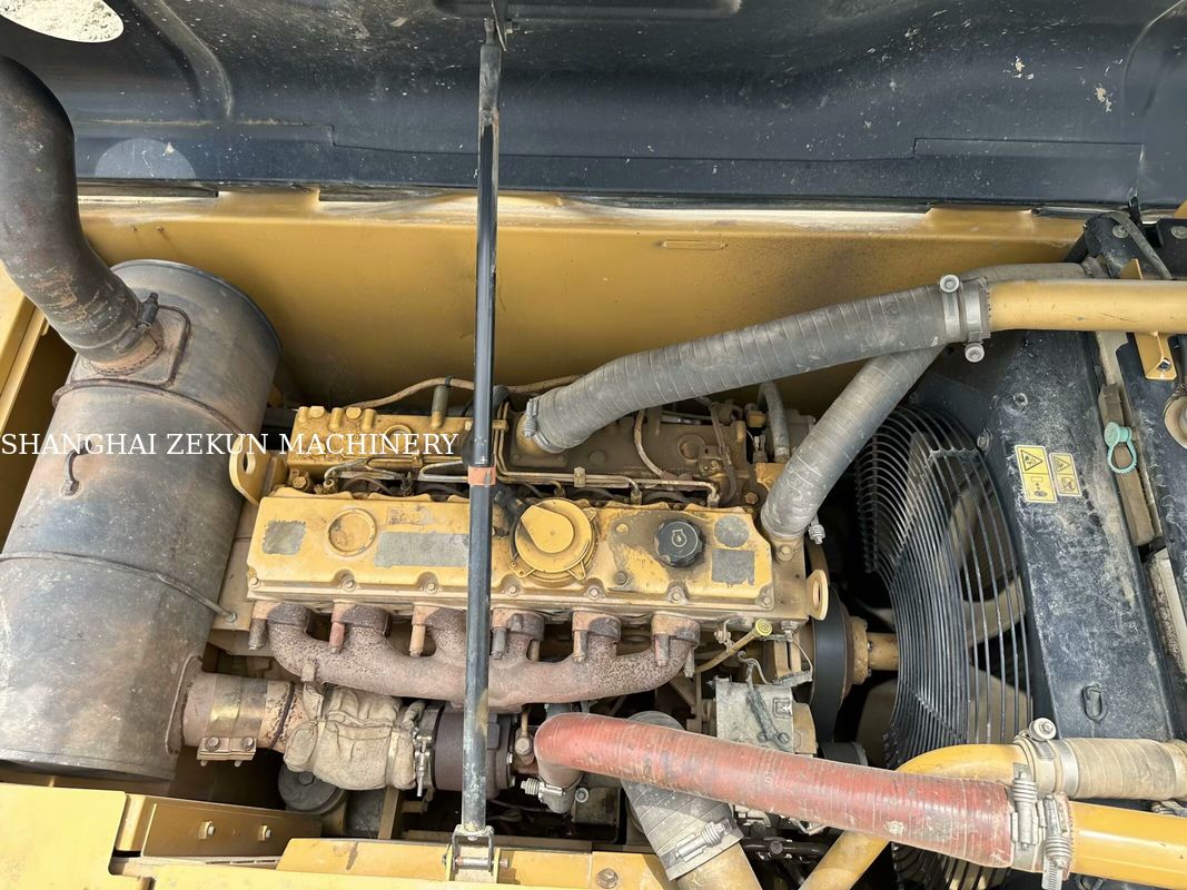 2014 CAT 320D2 खुदाई मशीन 10 812 घंटे और प्रदर्शन हाइड्रोलिक प्रवाह दर 2 × 214 एल/मिनट यात्रा गति 3.5 / 5.5 किमी/घंटा