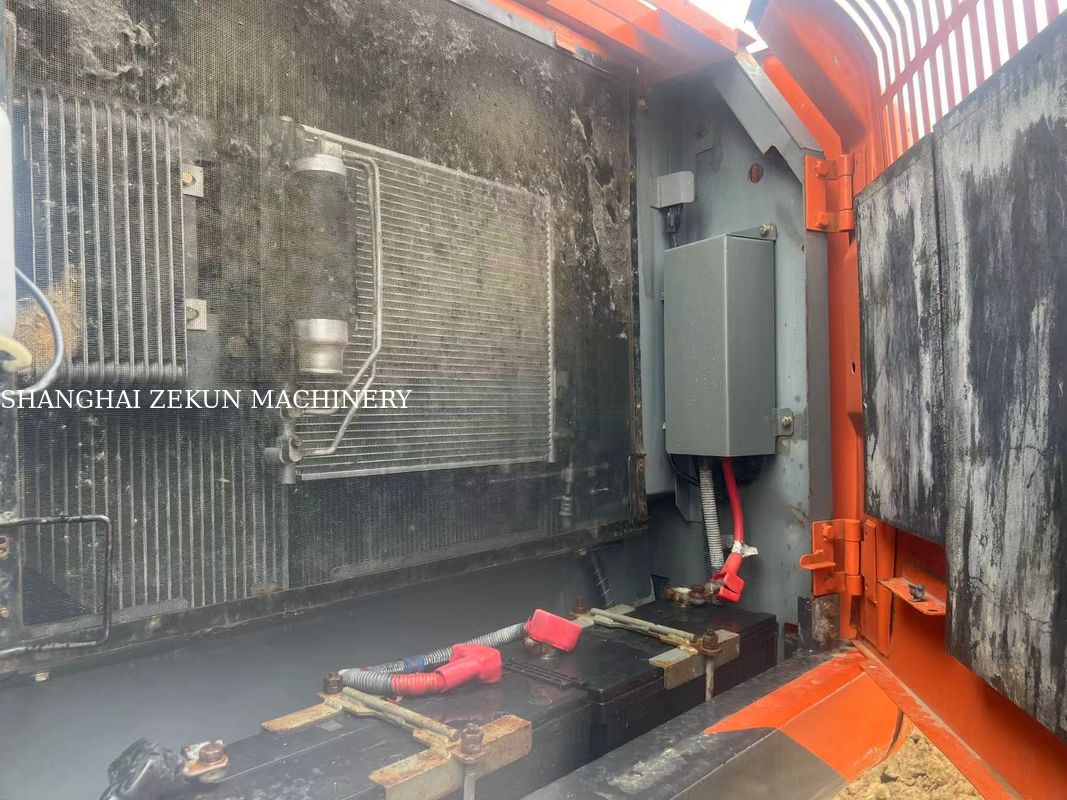 2020 Hitachi ZX220-5A खुदाई करने वाला 6541 घंटे अधिकतम खुदाई ऊंचाई 630 मिमी अधिकतम खुदाई गहराई 670 मिमी भारी शुल्क वाले कार्यों के लिए