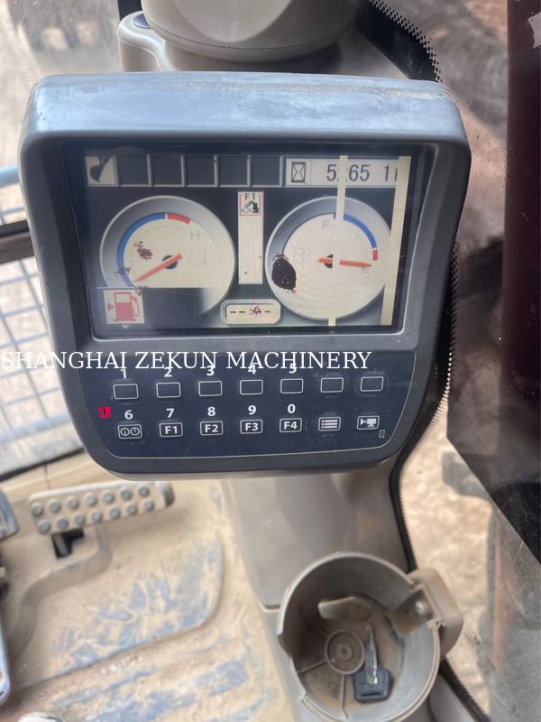 2016 हिताची ZX350H-3 खुदाई मशीन एयर कंडीशनिंग केबिन अधिकतम खुदाई गहराई 460 मिमी 5600hrs महान स्थिति में