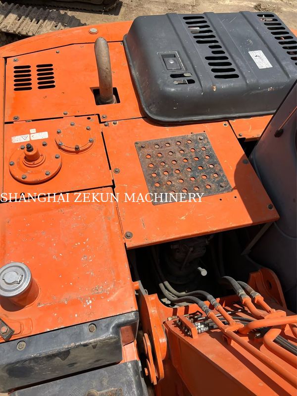 हिताची ZX120-6 खुदाई मशीन 14165hrs व्यापारिक जरूरतों के लिए ईंधन टैंक क्षमता 240 L हाइड्रोलिक दबाव 34.3 एमपीए