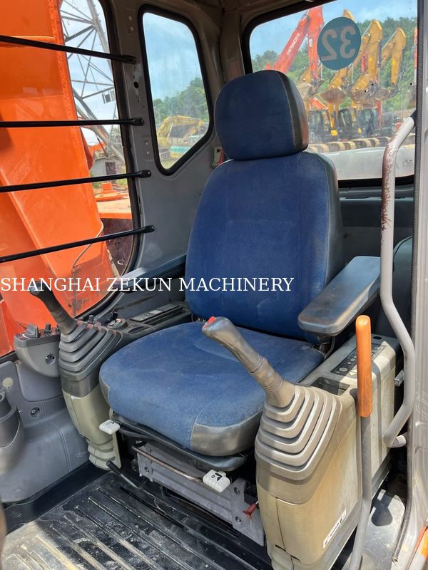 हिताची ZX120-6 खुदाई मशीन 14165hrs व्यापारिक जरूरतों के लिए ईंधन टैंक क्षमता 240 L हाइड्रोलिक दबाव 34.3 एमपीए