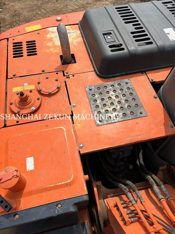 उपयोग किया गया हिताची ZX130-6 उत्खननकर्ता, 11053 घंटे, 4.6 मीटर बूम लंबाई, 34.3 एमपीए हाइड्रोलिक दबाव