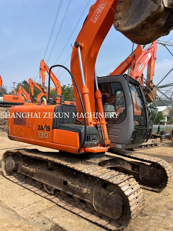 उपयोग किया गया हिताची ZX130-6 उत्खननकर्ता, 11053 घंटे, 4.6 मीटर बूम लंबाई, 34.3 एमपीए हाइड्रोलिक दबाव