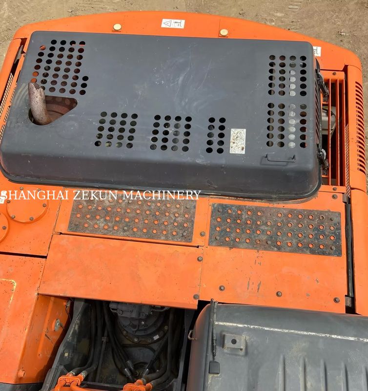 11050 घंटों के साथ प्रयुक्त हिताची ZX200-3G खुदाई मशीन हाथ की लंबाई 2.94 M बूम की लंबाई 5.7 M