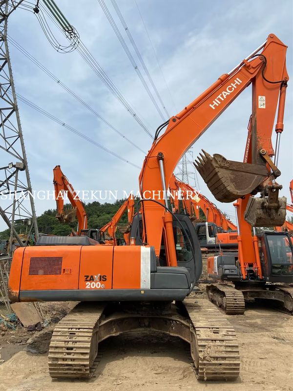11050 घंटों के साथ प्रयुक्त हिताची ZX200-3G खुदाई मशीन हाथ की लंबाई 2.94 M बूम की लंबाई 5.7 M