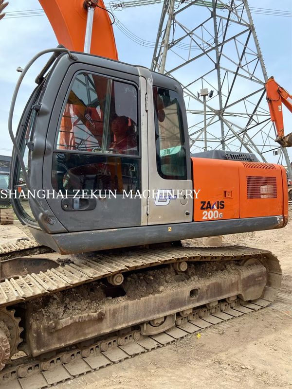 11050 घंटों के साथ प्रयुक्त हिताची ZX200-3G खुदाई मशीन हाथ की लंबाई 2.94 M बूम की लंबाई 5.7 M