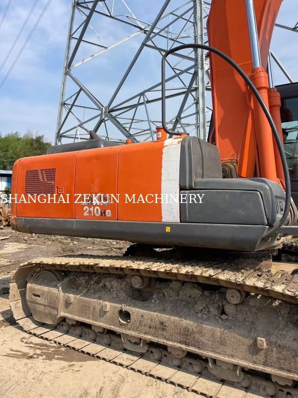 Hitachi ZX200-3G खुदाई करने वाला यंत्र 11056 घंटे 3.5 / 5.5 किमी/घंटा की यात्रा गति