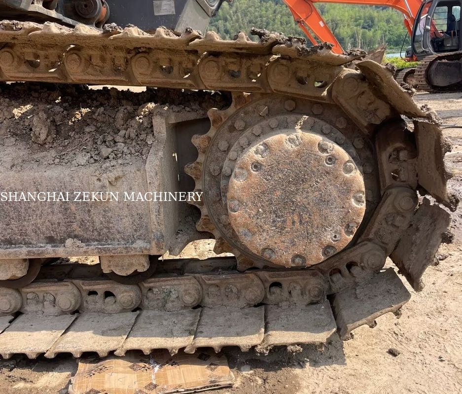 Hitachi ZX200-3G खुदाई करने वाला यंत्र 11056 घंटे 3.5 / 5.5 किमी/घंटा की यात्रा गति