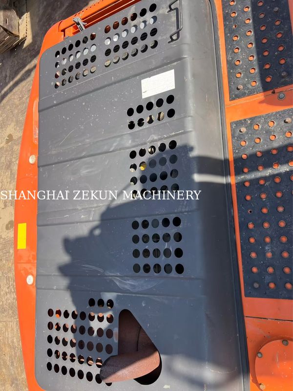 हिताची ZX200-3G खुदाई मशीन 12081hrs यात्रा गति 3.5 / 5.5 Km/h कैब विशेषताएं बहुक्रिया प्रदर्शन
