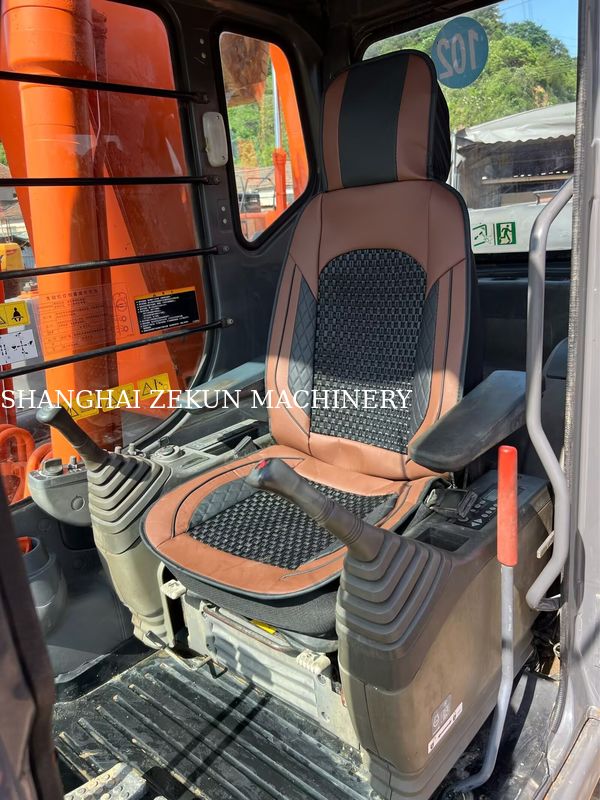 हिताची ZX200-3G खुदाई मशीन 12081hrs यात्रा गति 3.5 / 5.5 Km/h कैब विशेषताएं बहुक्रिया प्रदर्शन
