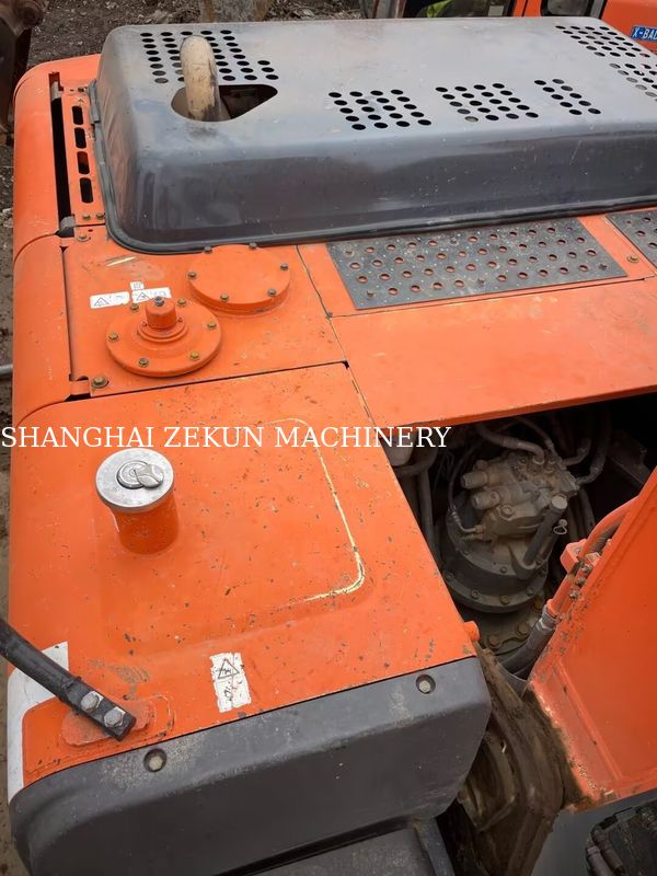 11051 घंटे हिताची ZX200-3G खुदाई करने वाला, बाल्टी क्षमता 0.8 – 1.0 M3 के साथ