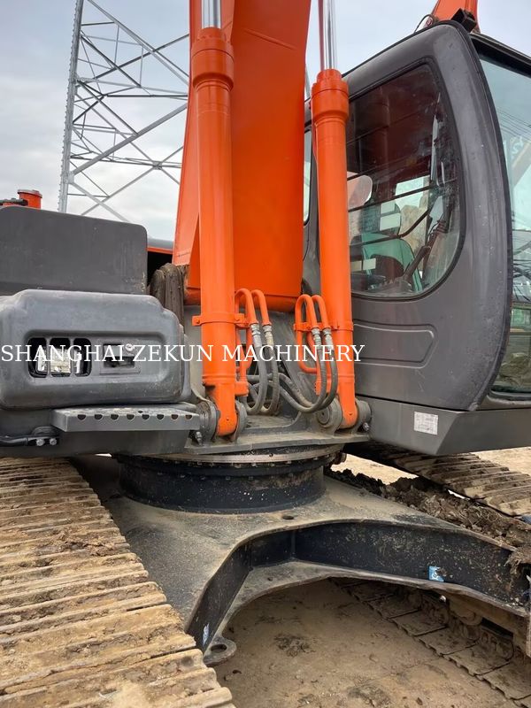 11051 घंटे हिताची ZX200-3G खुदाई करने वाला, बाल्टी क्षमता 0.8 – 1.0 M3 के साथ