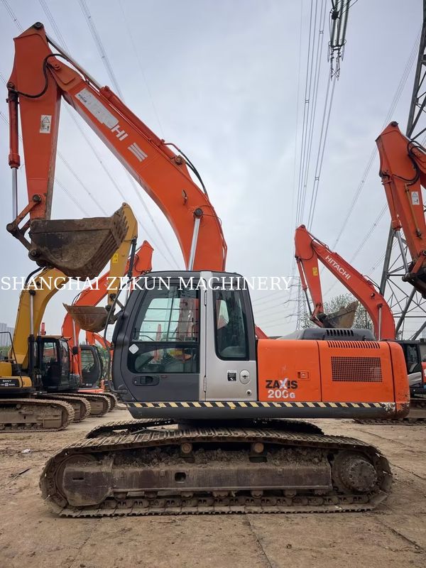 11051 घंटे हिताची ZX200-3G खुदाई करने वाला, बाल्टी क्षमता 0.8 – 1.0 M3 के साथ